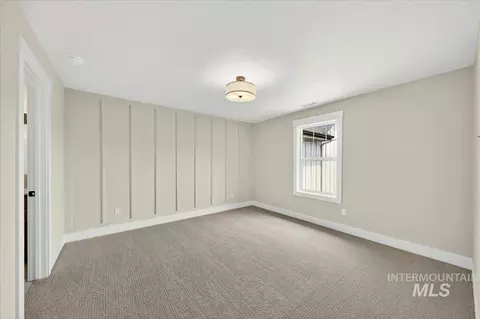 Bedroom - 142 N Edgewood Ln, Eagle, ID 83616 photo 2 of 4