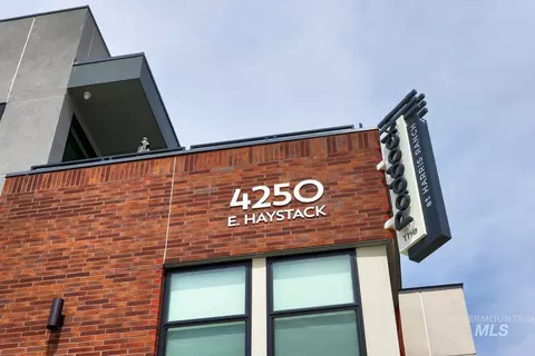 4250 Haystack #205, Boise, ID 83716