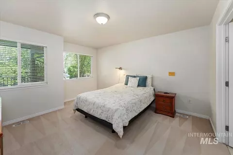 Bedroom - 701 N Eagle Rd, Eagle, ID 83616 photo 1 of 4