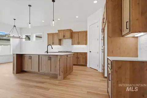 Kitchen - 536 Mountain Loop Rd, Middleton, ID 83644 photo 1 of 2
