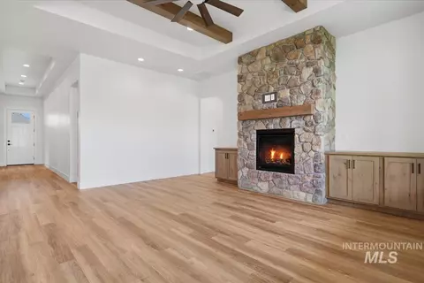 Living - 536 Mountain Loop Rd, Middleton, ID 83644 photo 1 of 2