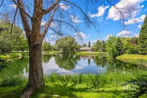 Exterior - 576 E Riverchase Way, Eagle, ID 83616 photo 5 of 7