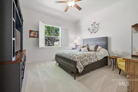 Bedroom - 810 W Sherason Dr, Eagle, ID 83616 photo 6 of 7