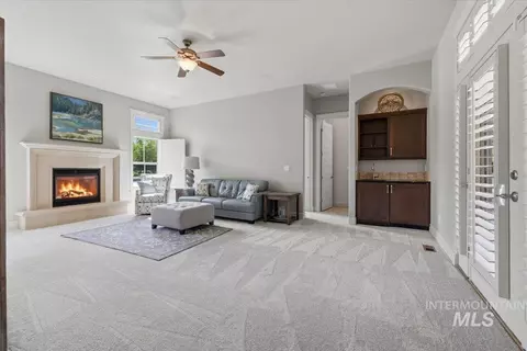 Living - 810 W Sherason Dr, Eagle, ID 83616 photo 1 of 1