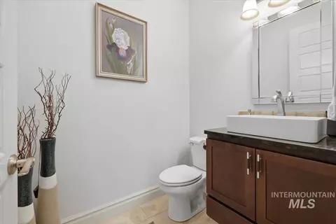 Bath - 810 W Sherason Dr, Eagle, ID 83616 photo 6 of 6