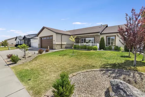 1353 Shelbi St, Twin Falls, ID 83301