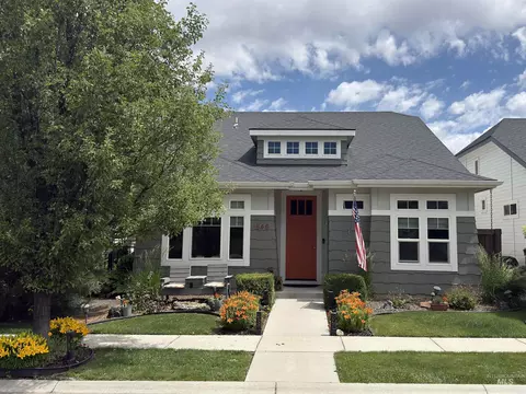 546 W Cagney St, Meridian, ID 83646