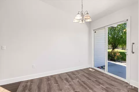 Dining - 3907 N Abbott St, Caldwell, ID 83607 photo 1 of 1