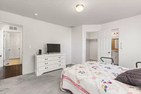 Bedroom - 3907 N Abbott St, Caldwell, ID 83607 photo 2 of 5