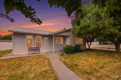 1480 E Locust St, Emmett, ID 83617