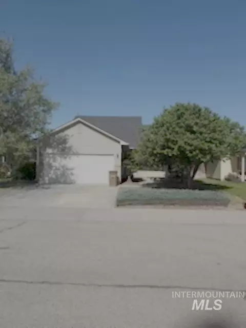 1027 S Cherokee, Emmett, ID 83617