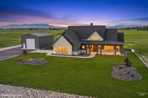 3990 Eleanor Ln, Emmett, ID 83617