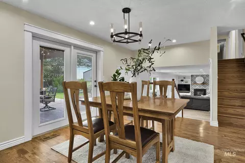Dining - 315 E Pat Ln, Caldwell, ID 83607 photo 2 of 2
