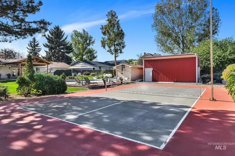 Exterior - 315 E Pat Ln, Caldwell, ID 83607 photo 7 of 8