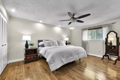 Bedroom - 315 E Pat Ln, Caldwell, ID 83607 photo 6 of 8