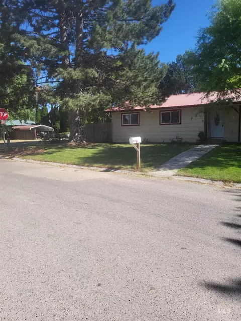 603 C Ave, Wilder, ID 83676