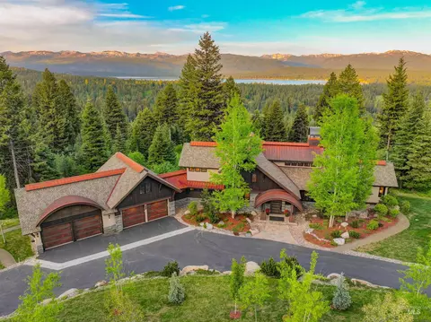 663 Aster Ct, Mccall, ID 83638