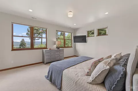 Bedroom - 663 Aster Ct, Mccall, ID 83638 photo 6 of 7
