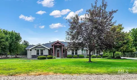 9569 Golden Willow St, Middleton, ID 83644