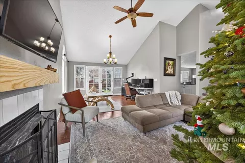 Living - 1149 N Watson, Eagle, ID 83616 photo 4 of 4