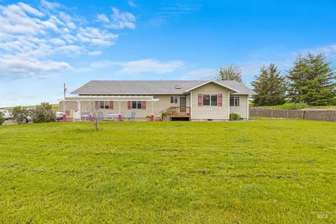 163 Greencreek Rd, Cottonwood, ID 83522