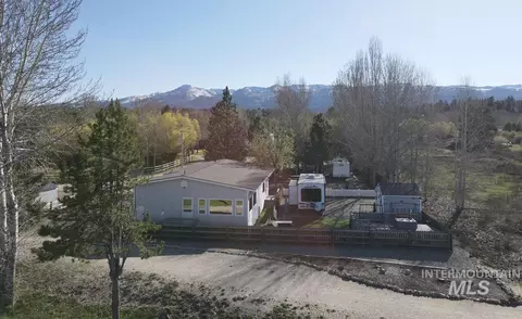 1 3 P St, Cascade, ID 83611 photo 3