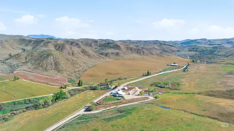 5900 Pearl Rd, Eagle, ID 83616