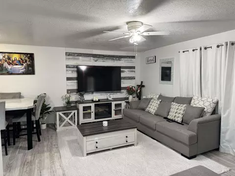 710 Washington St N #4/8, Twin Falls, ID 83301