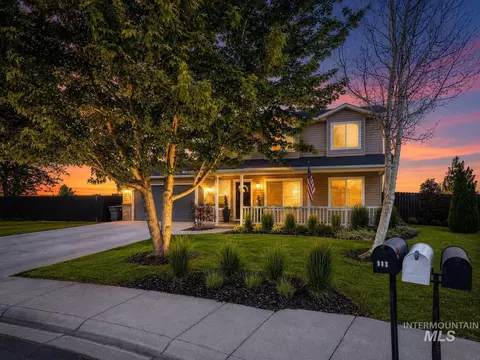 917 Prevail Ct, Middleton, ID 83644