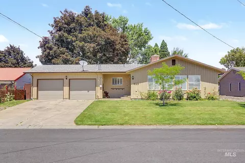 823 Grelle Dr, Lewiston, ID 83501
