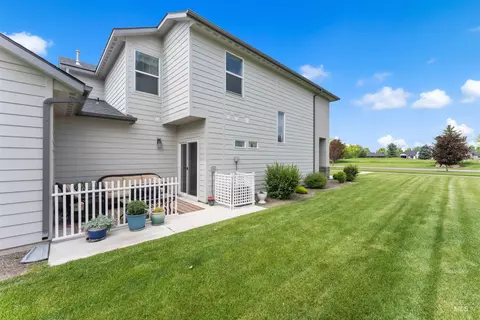 Exterior - 5716 W Stadium Ln, Eagle, ID 83616 photo 5 of 6