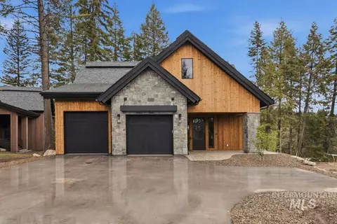 64 Ponderosa Ridge Ct, Donnelly, ID 83615