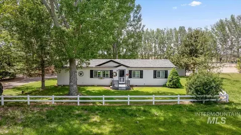 2967 S 2100 E, Wendell, ID 83355