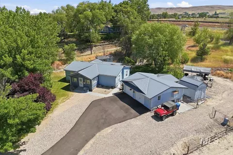 10762 N River Rd, Payette, ID 83661