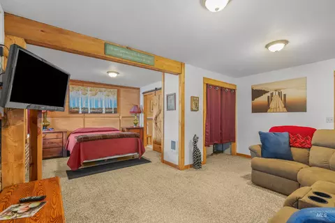 Bedroom - 112 Main St, Elk River, ID 83827 photo 4 of 9