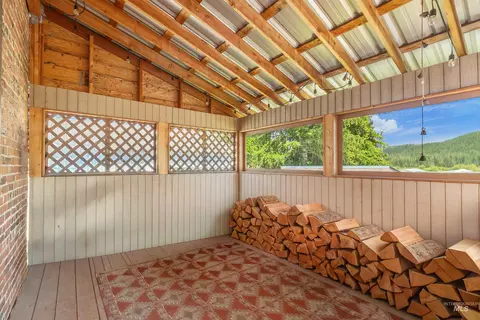 Exterior - 112 Main St, Elk River, ID 83827 photo 1 of 8