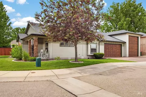 2645 S Inglenook Pl, Meridian, ID 83642