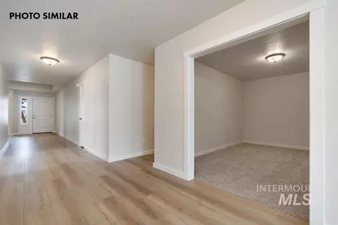 Entry Way - 3130 Cypress Point Ave, Payette, ID 83661 photo 3 of 3