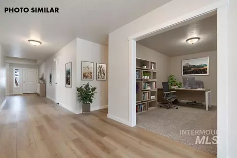 Entry Way - 3130 Cypress Point Ave, Payette, ID 83661 photo 2 of 3