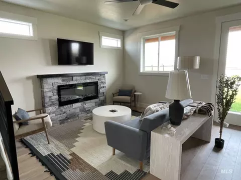 Living - 12 North Crk, Cascade, ID 83611 photo 1 of 4
