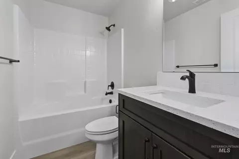 Bath - 322 N 12th St, Parma, ID 83660 photo 4 of 4