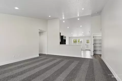 Living - 322 N 12th St, Parma, ID 83660 photo 1 of 3