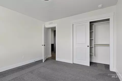 Bedroom - 322 N 12th St, Parma, ID 83660 photo 3 of 4
