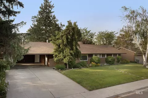 1281 Moore Way, Ontario, OR 97914