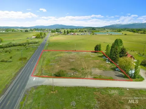 4 Pleasant Acres, Lake Fork, ID 83638
