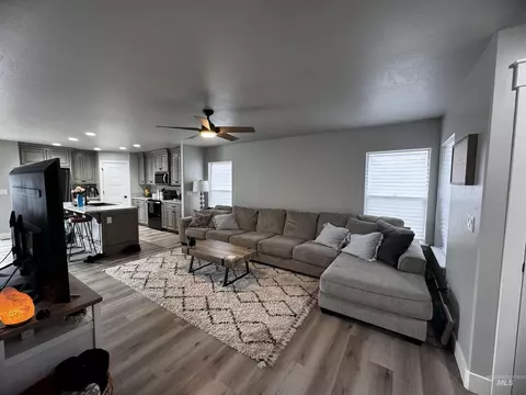 Living - 821 Jack Ave, Jerome, ID 83338 photo 1 of 1