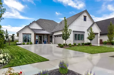 7742 W Palamas Dr, Eagle, ID 83616
