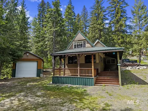 567 W Mountain Rd, Cascade, ID 83611