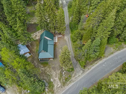 View/Area - 567 W Mountain Rd, Cascade, ID 83611 photo 2 of 4
