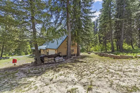 Exterior - 567 W Mountain Rd, Cascade, ID 83611 photo 4 of 10